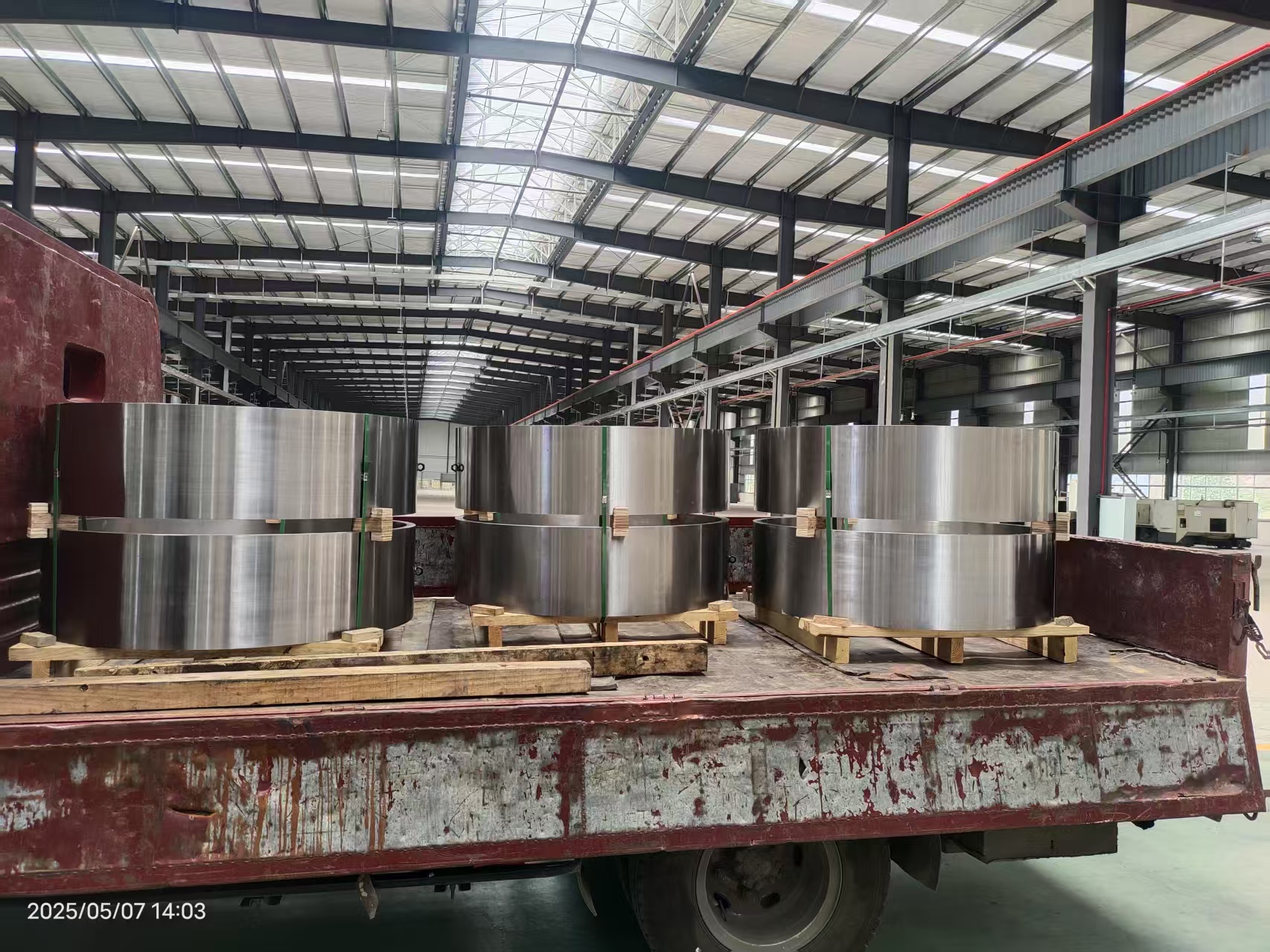 హాలో యాక్సిల్ ఫ్రంట్ యాక్సిల్ ఫోర్జింగ్‌లు ఏ రకమైన మెకానికల్ పరికరాల ఫోర్జింగ్‌లకు అనుకూలంగా ఉంటాయి?